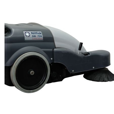 BALAYEUSE OCCASION NILFISK SW 750 BALAYEUSE OCCASION NILFISK SW 750